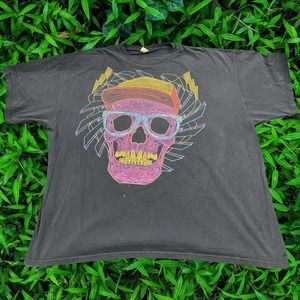 00s Skull w/ Stunna Shades Y2K Grunge Gildan Graphic Skater Tee Size 2XL